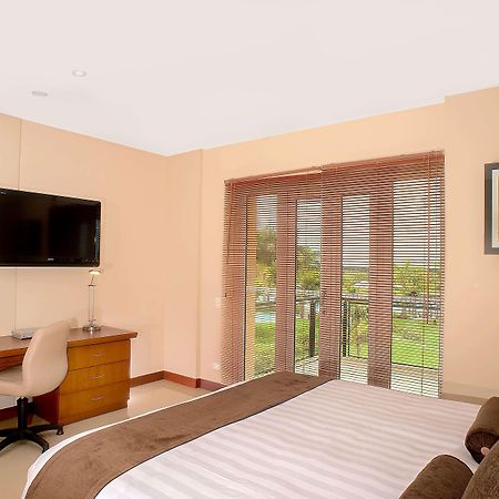 Wyndham Garden Villavicencio Rnt 26993 レストレポ エクステリア 写真