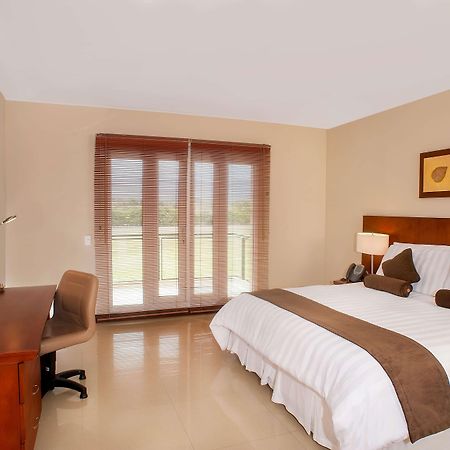 Wyndham Garden Villavicencio Rnt 26993 レストレポ エクステリア 写真