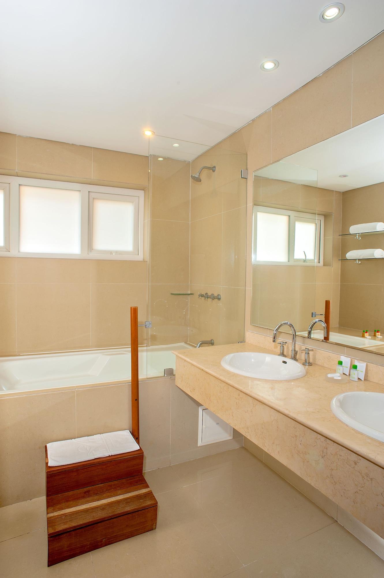 Wyndham Garden Villavicencio Rnt 26993 レストレポ エクステリア 写真