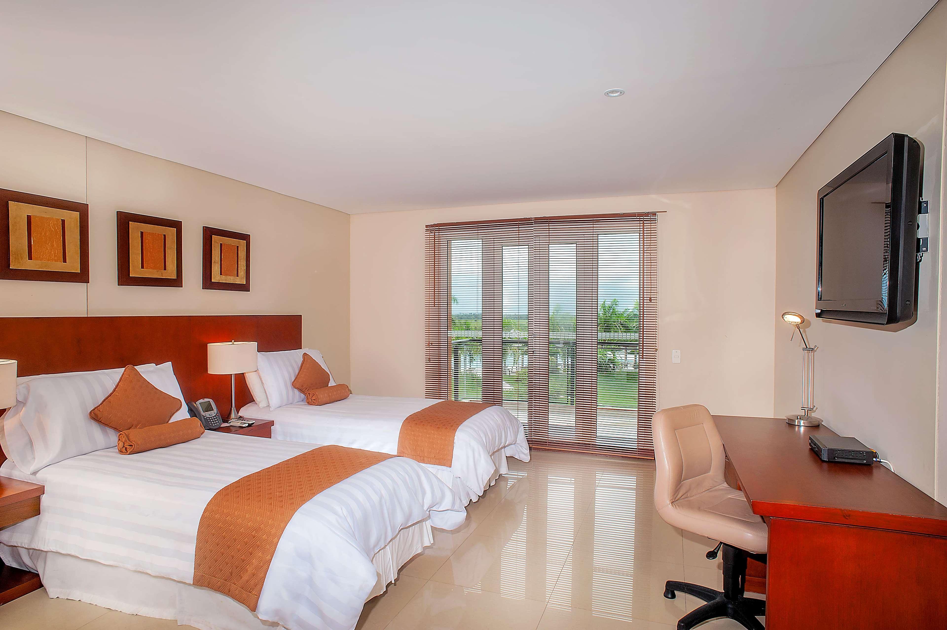 Wyndham Garden Villavicencio Rnt 26993 レストレポ エクステリア 写真