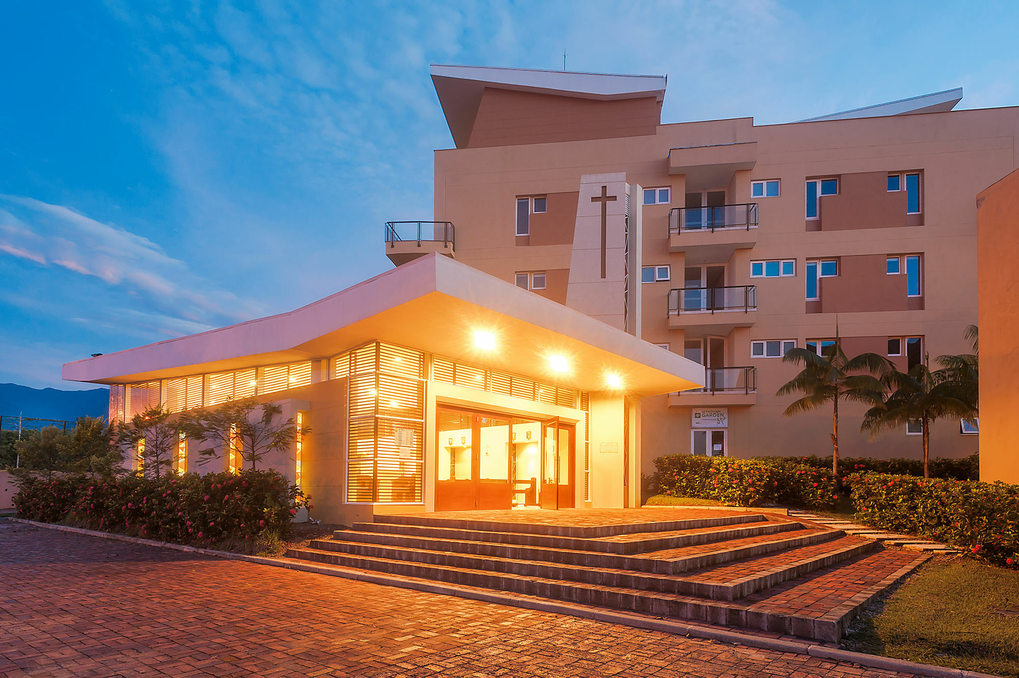 Wyndham Garden Villavicencio Rnt 26993 レストレポ エクステリア 写真